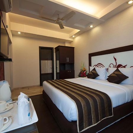 Pitrashish Grand And Premium Hotel Delhi  Exterior photo